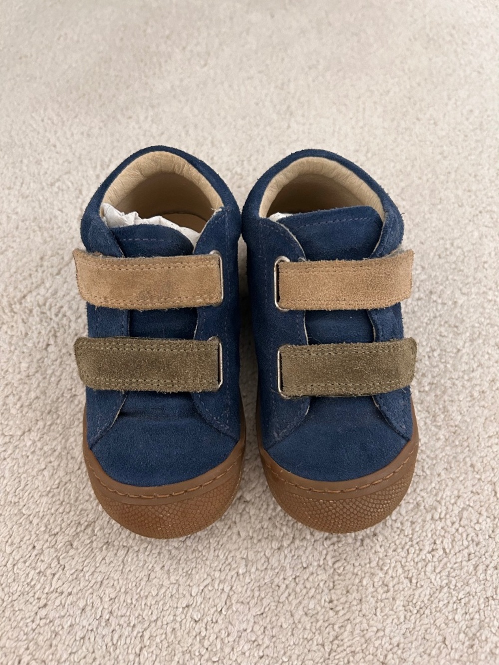 Naturino size 24 (toddler 7.5) suede shoes